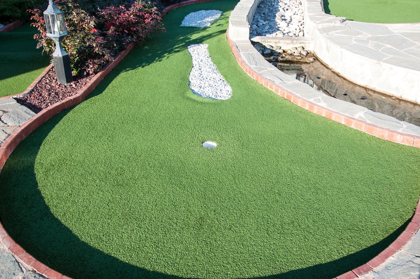 Backyard Home Golf Putting Green Builders - WMSportsTurf.com